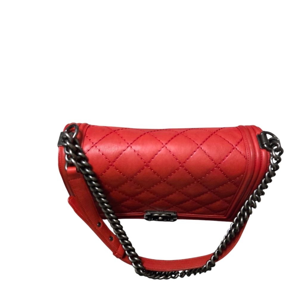 Chanel Calfskin Quilted Medium Boy Flap in Red. - Picture 9 of 17